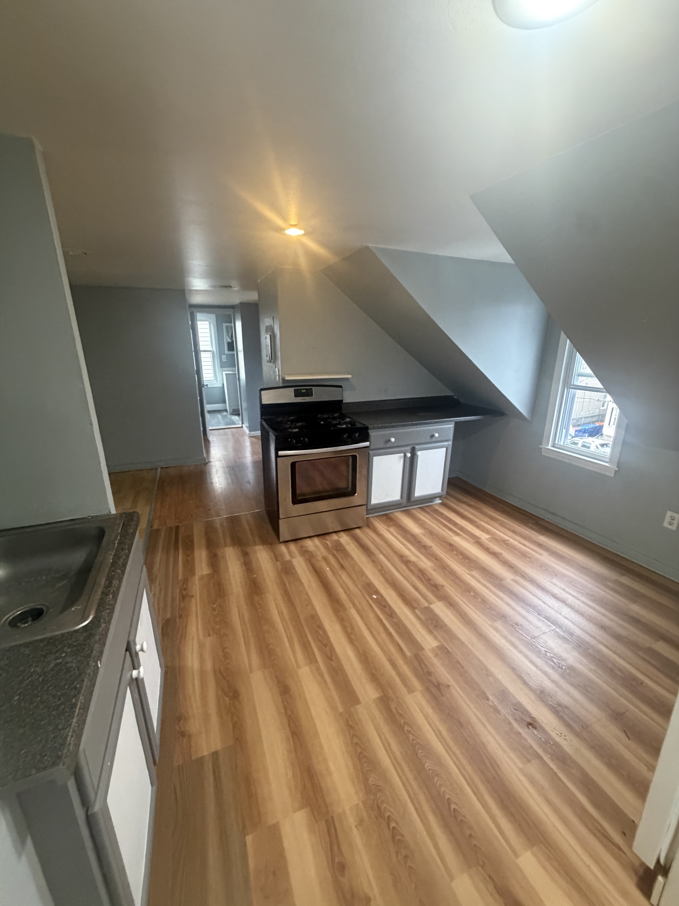199 Belleville Avenue - 3
