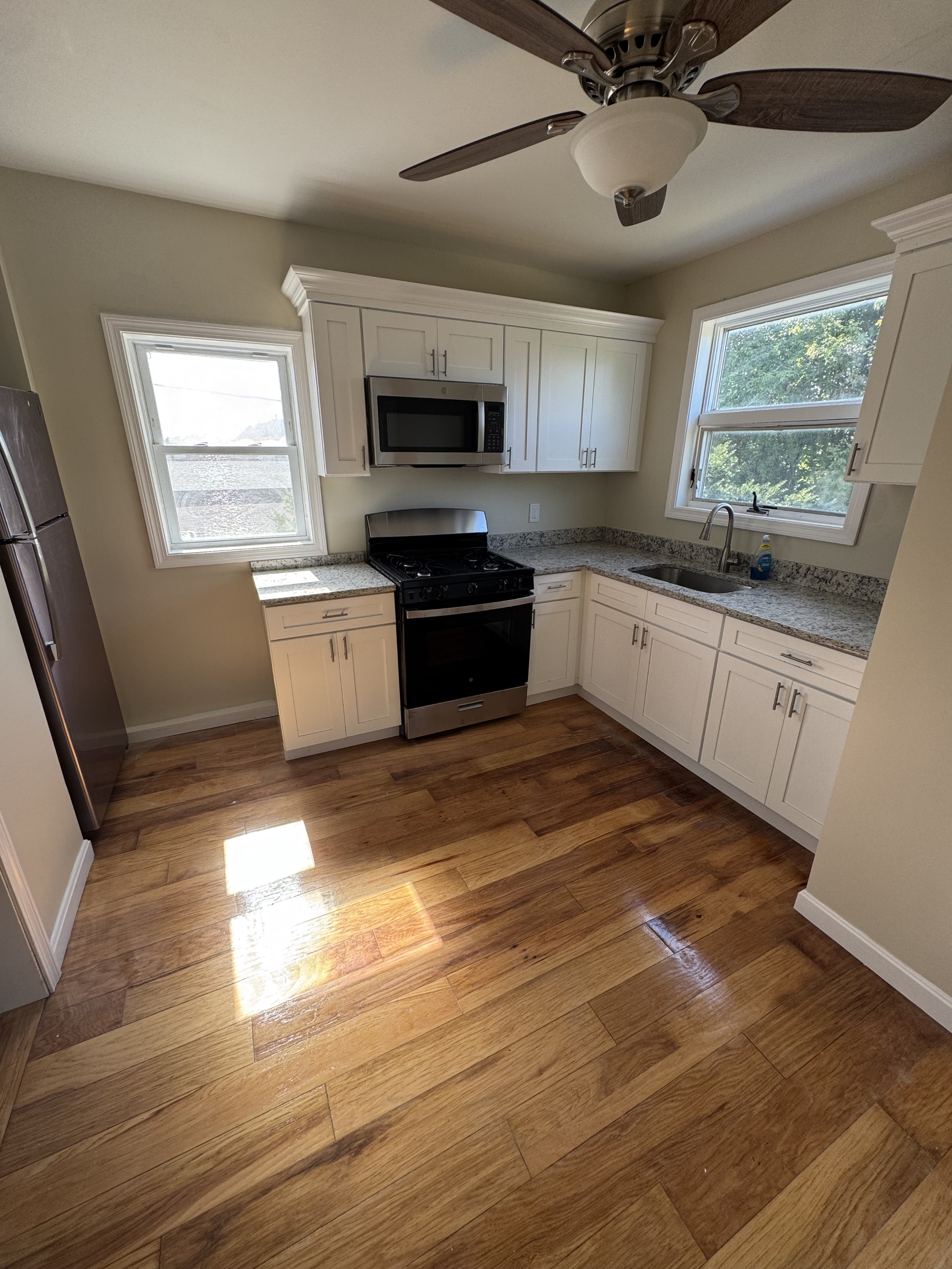 33 Tower Street - 2W