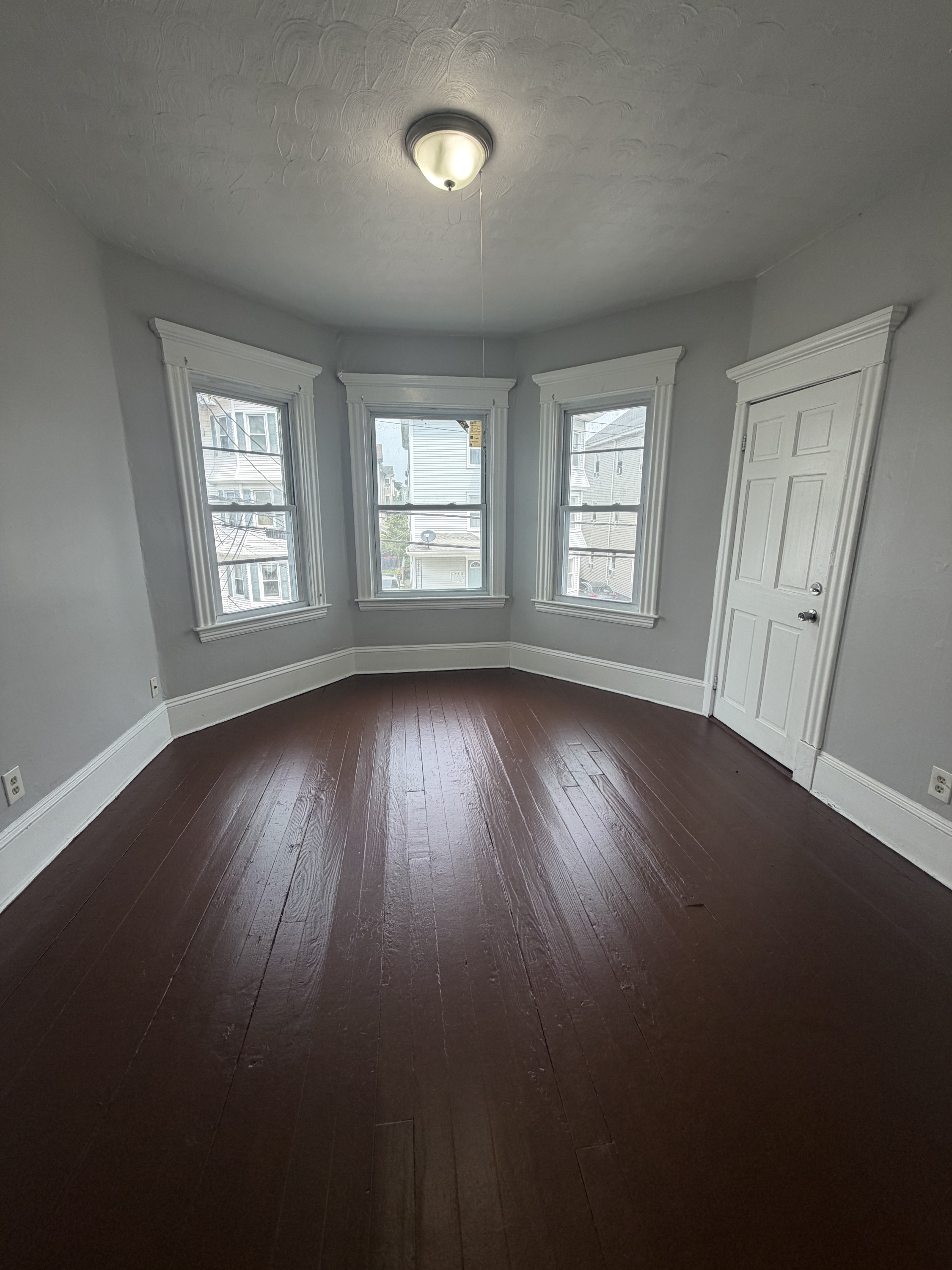 276 Collette Street - 2W